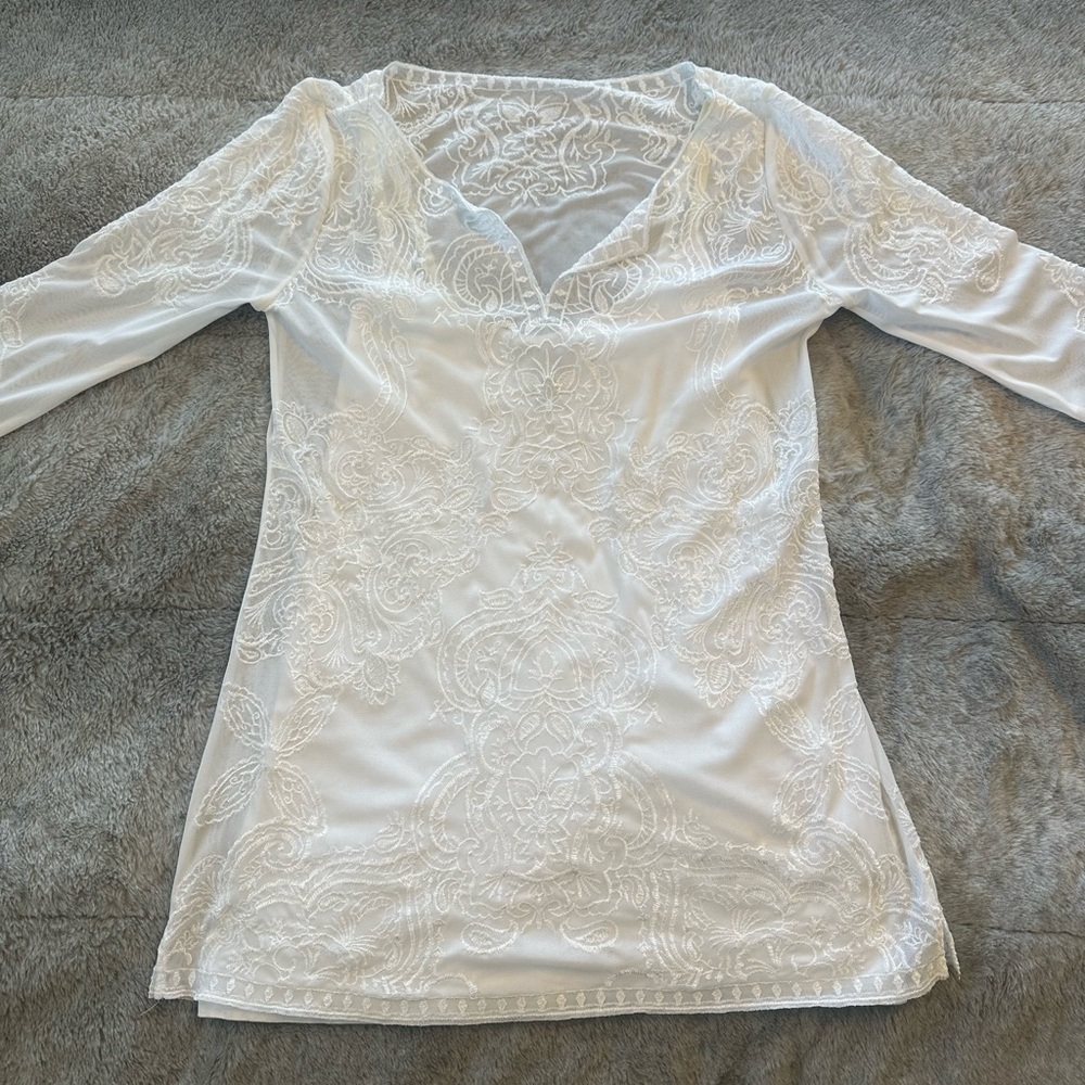 White House Black Market White Embroidered V-Neck Tunic